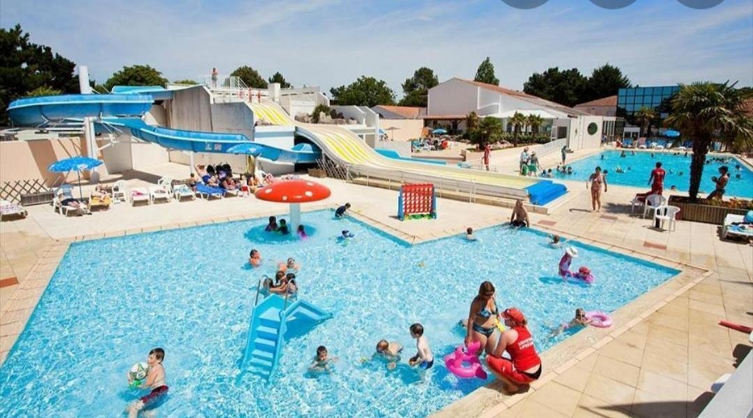 Camping Les Bois Mobil Home Grand Luxe 3Ch 2Sdb Saint-Jean-de-Monts Exterior photo